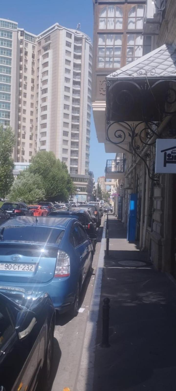 Central Baku Hostel Eksteriør billede